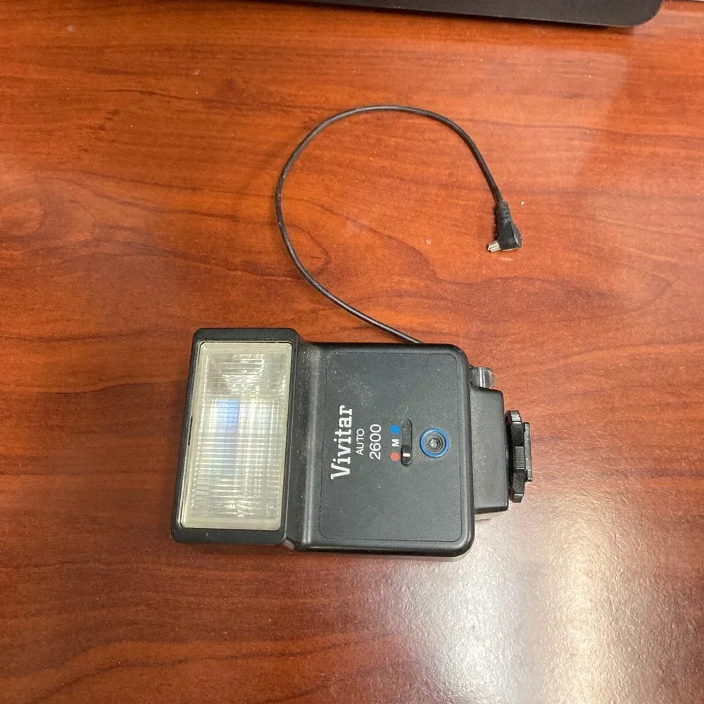 Vivitar Auto 2600 shoe mount flash